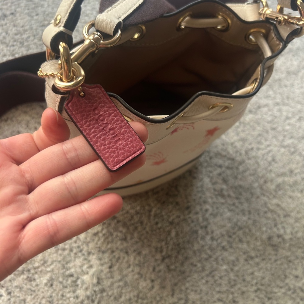 Dempsey Drawstring Bucket Bag 15 With Shooting St… - image 5